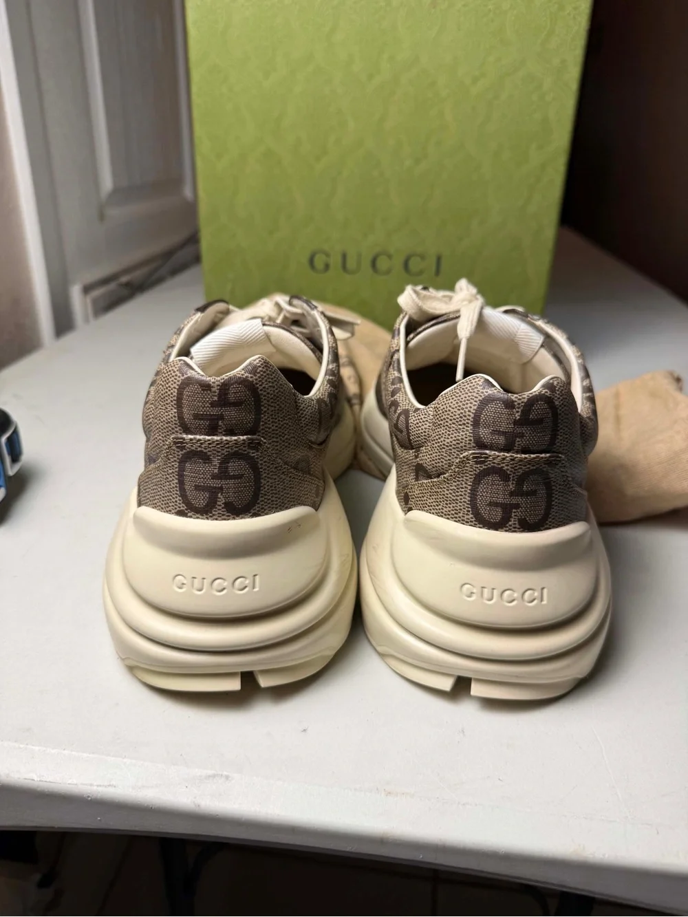 Gucci GG  Rhyton 100 Beige Monogram Sneaker  Men’s Sz 9 G /US 10 with box